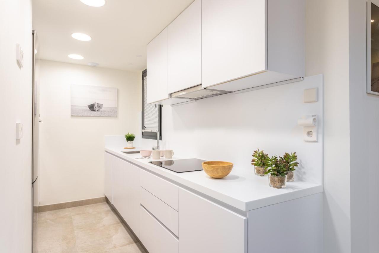 Blue Infinity Luxury Apartment By Ghr Rentals Естепона Екстериор снимка